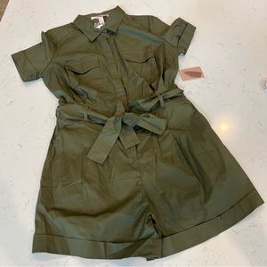 F21 green short cotton jumpsuit with belt